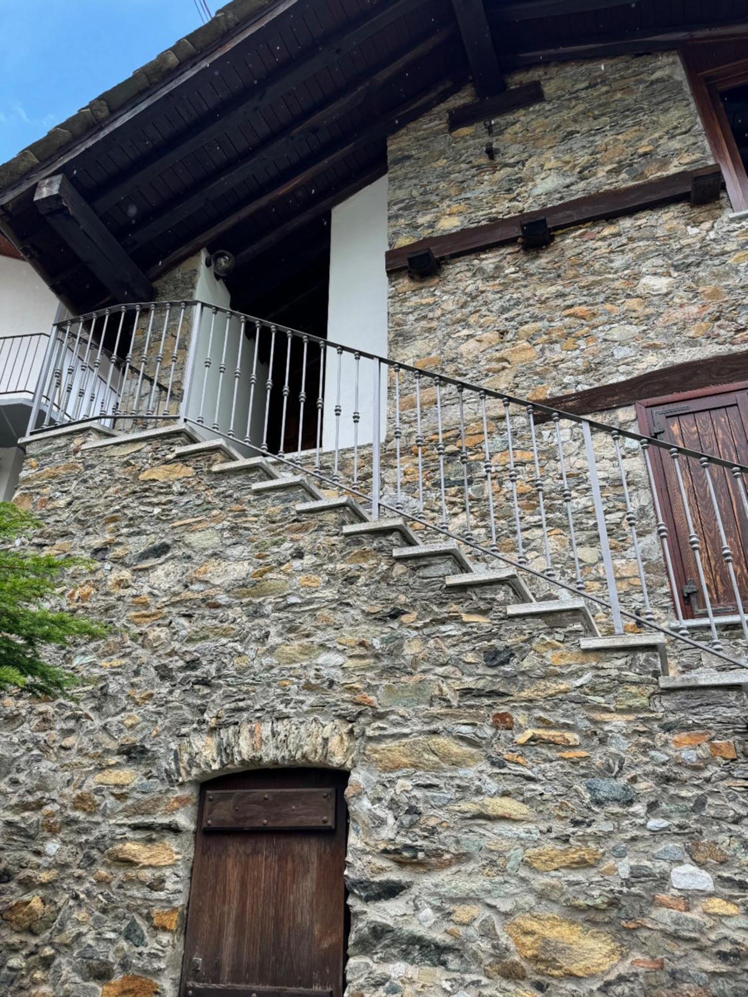 La Casa Di Nina - Traves Villa Pessinetto ภายนอก รูปภาพ