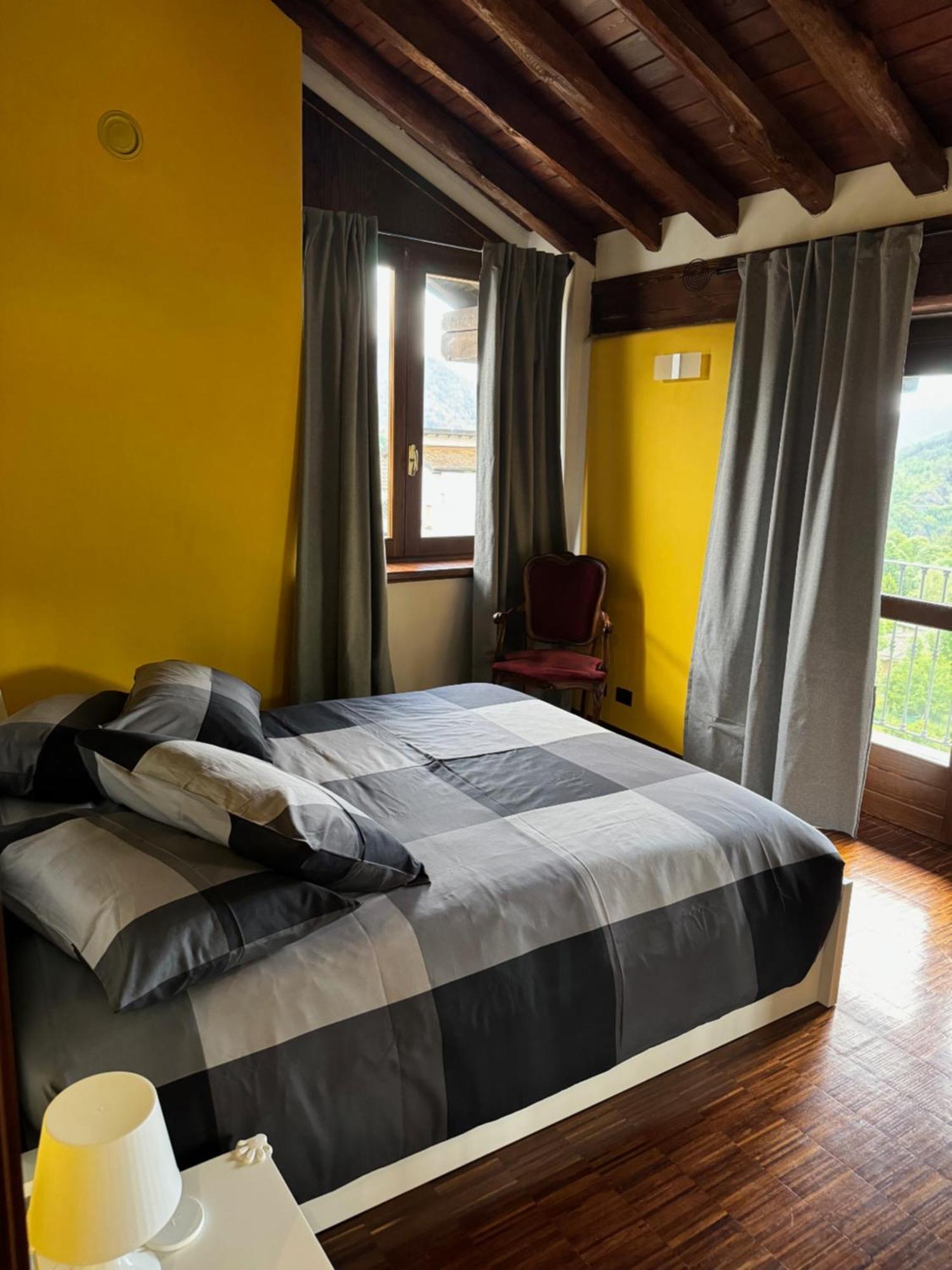La Casa Di Nina - Traves Villa Pessinetto ภายนอก รูปภาพ